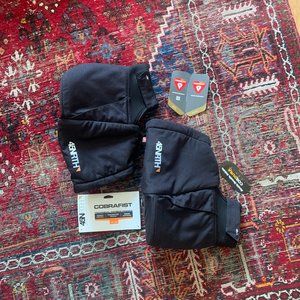 45NRTH Cobrafist Pogies (Bar Mitts)